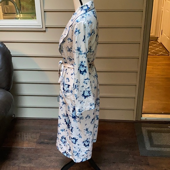 NWT Rachel Parcell Blue Floral Print Satin Robe - Picture 6 of 7